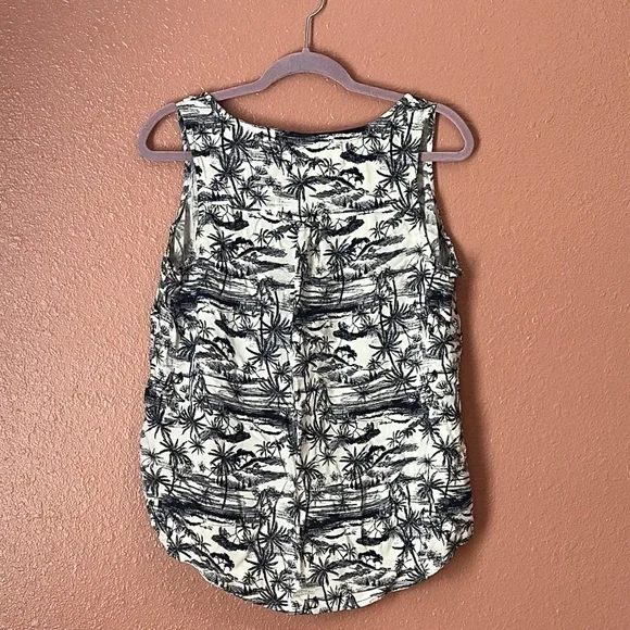 Torrid Top - Picture 2 of 2